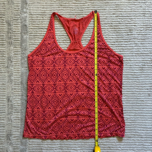PraNa Luca Geometric Pattern Racerback Performance Tank Top - Picture 7 of 7